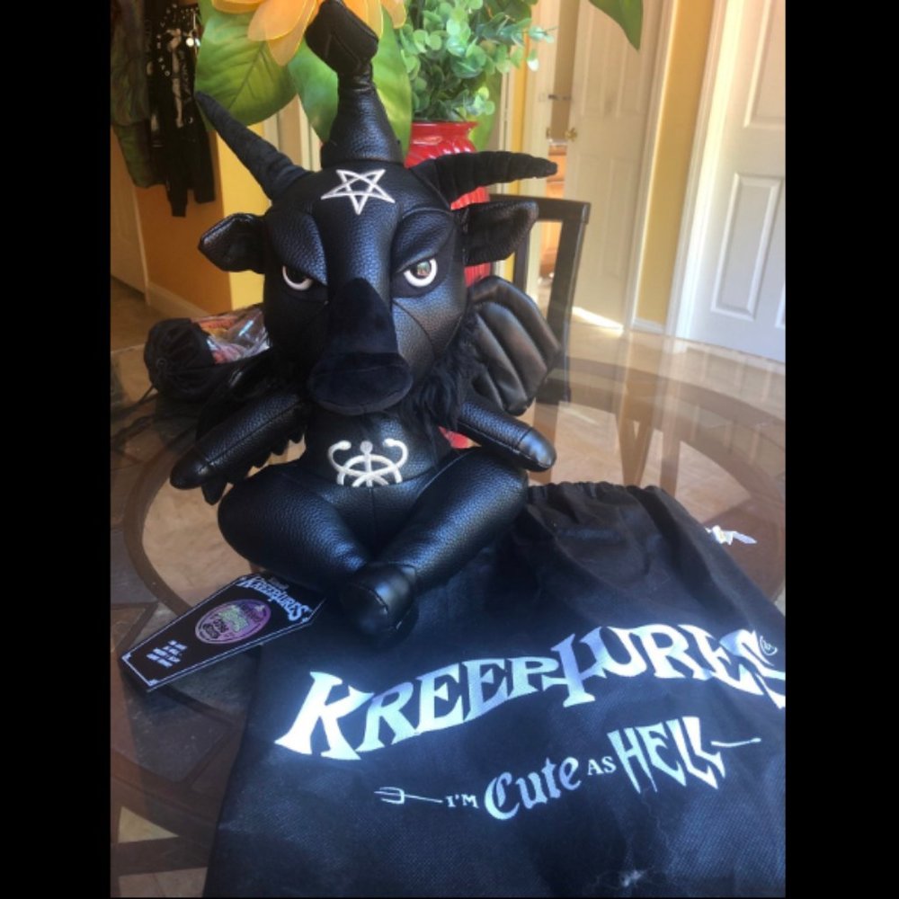 Killstar Kreepture Dark Lord faux leather devil Plush #1603 rare
